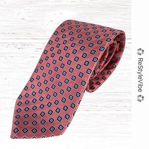 JZ BOULDER Men’s Tie 100% Silk Hand Made In USA Pink Blue Pattern Squares